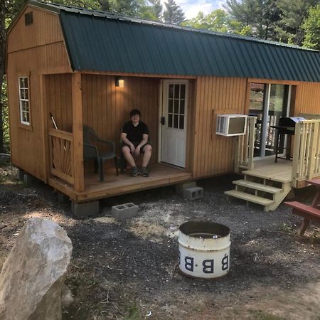 The Hideaway Tiny Cabin East Durham Ngoại thất bức ảnh